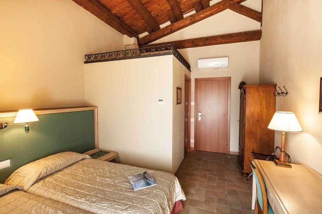 Hotel Residence Diamantina Ferrare Chambre photo